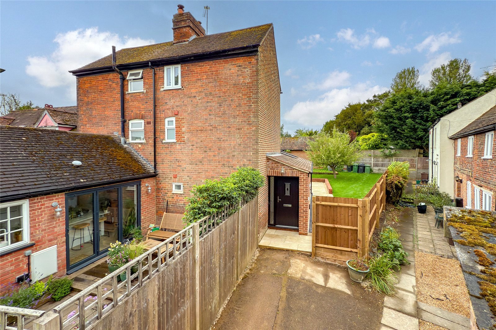 2 bed semi-detached house to rent in West Common, Harpenden, Hertfordshire, AL5  - Property Image 11