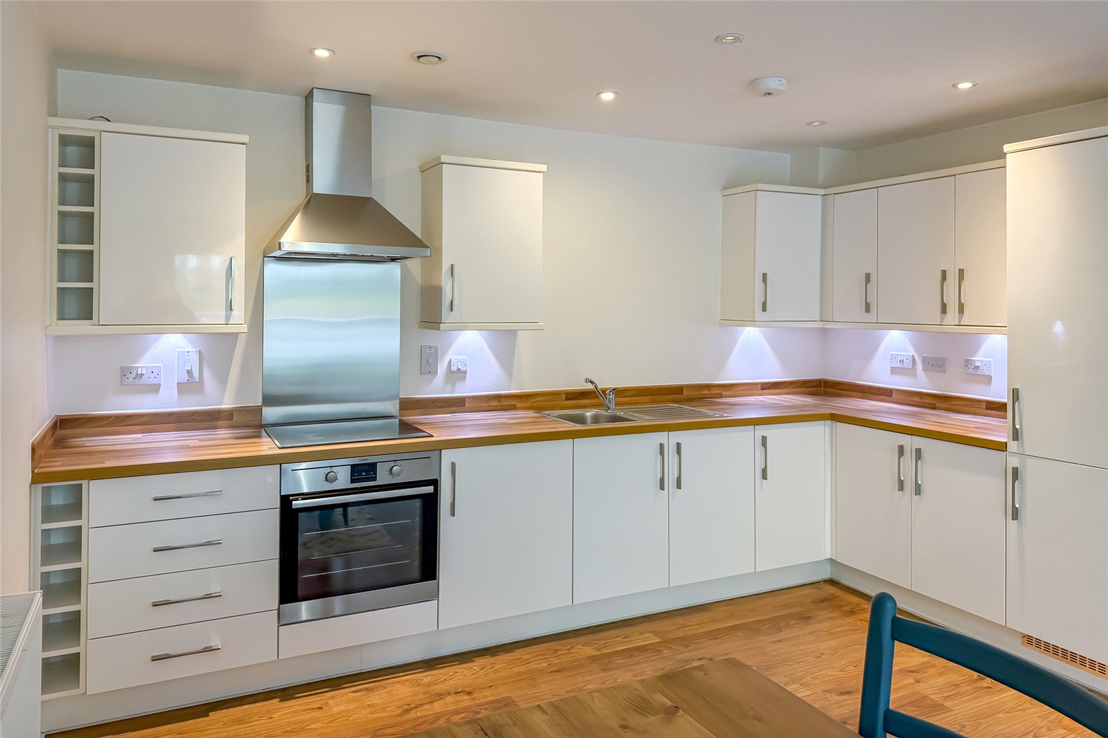 2 bed apartment for sale in Barcino House, Charrington Place, St. Albans, Hertfordshire, AL1  - Property Image 12