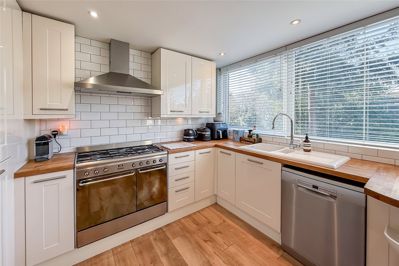 4 bed terraced house for sale in St. Johns Court, Beaumont Avenue, St. Albans, Hertfordshire, AL1  - Property Image 2