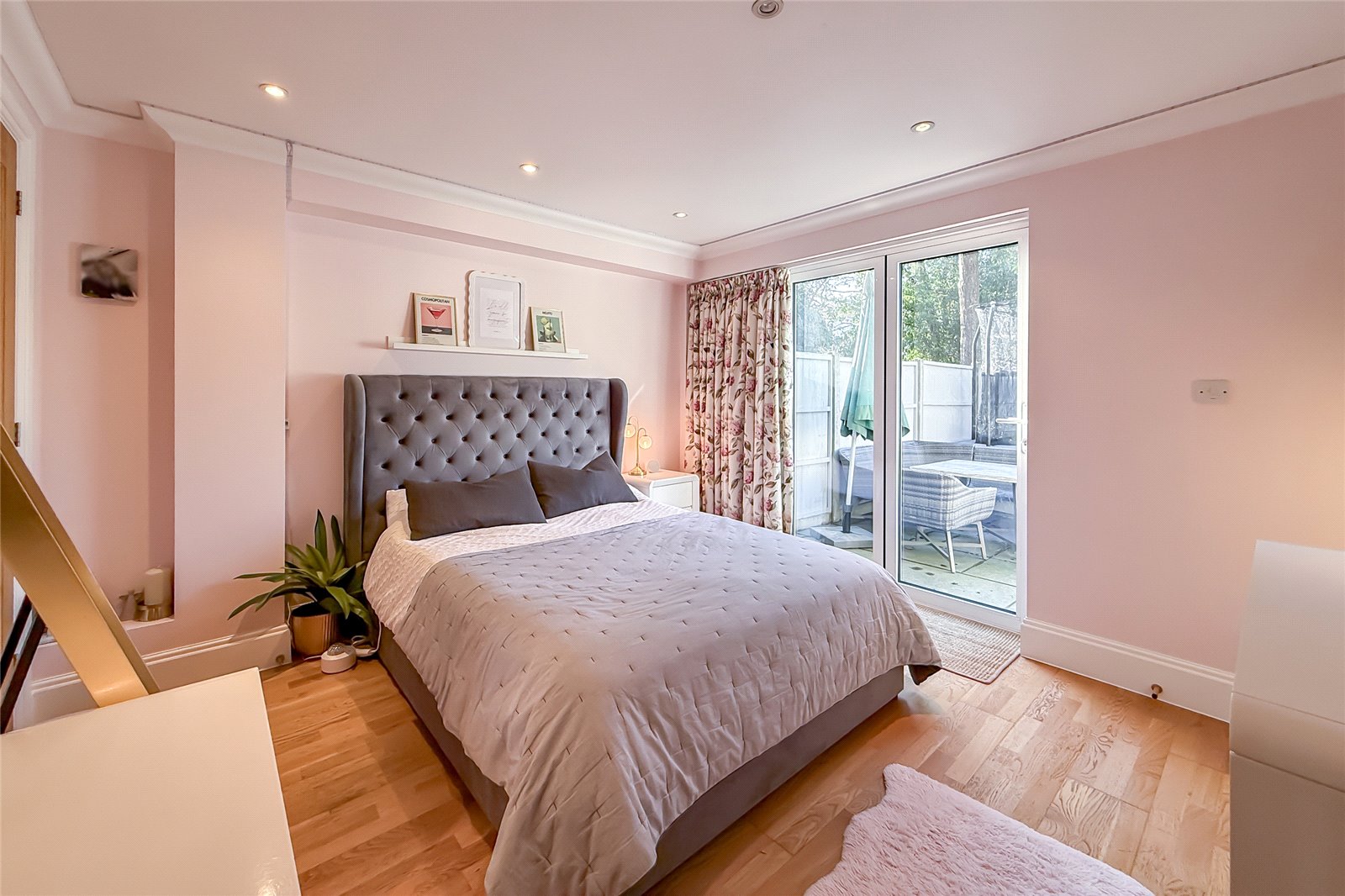 4 bed terraced house for sale in St. Johns Court, Beaumont Avenue, St. Albans, Hertfordshire, AL1  - Property Image 6