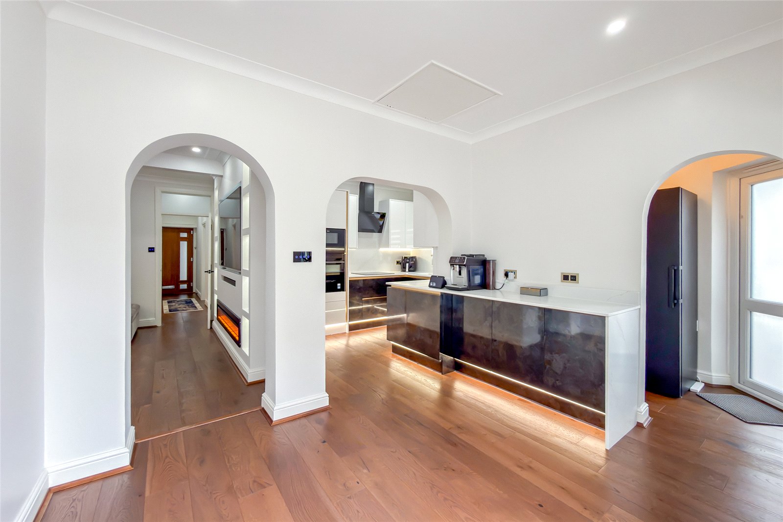 3 bed detached bungalow for sale in Watford Road, St. Albans, Hertfordshire, AL2  - Property Image 16