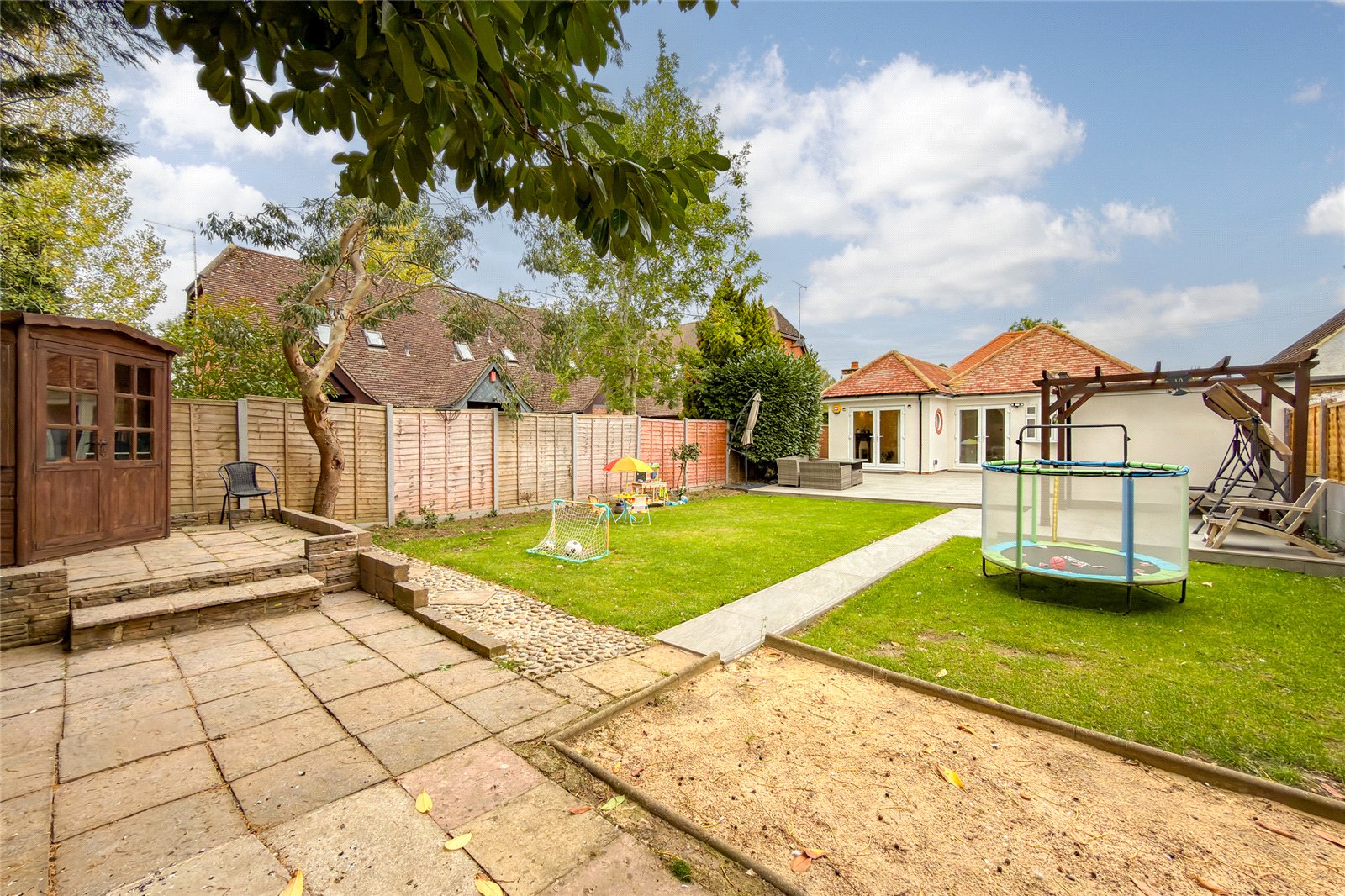 3 bed detached bungalow for sale in Watford Road, St. Albans, Hertfordshire, AL2  - Property Image 26