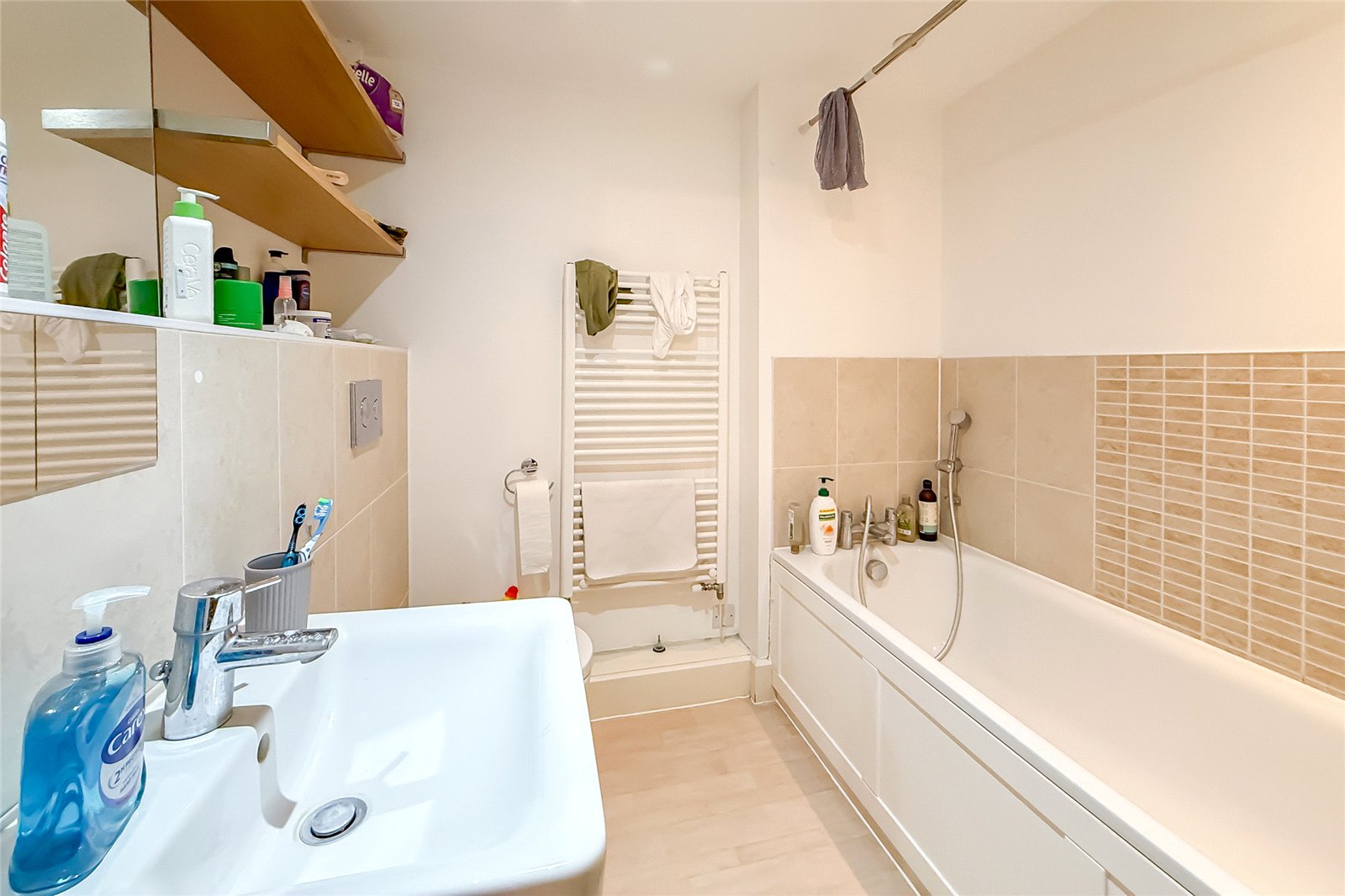 2 bed apartment for sale in Barcino House, Charrington Place, St. Albans, Hertfordshire, AL1  - Property Image 7