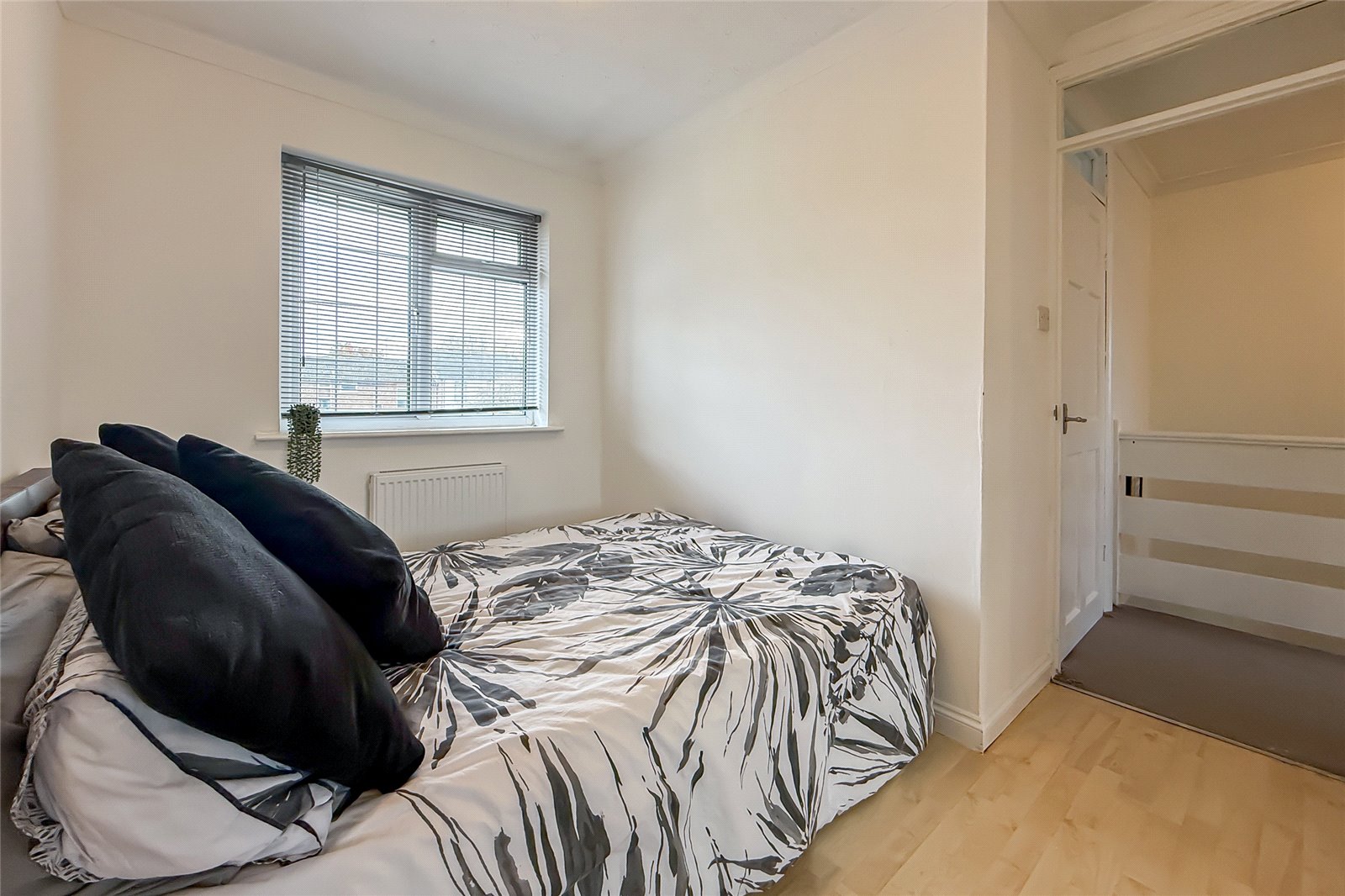 3 bed terraced house for sale in Elizabeth Court, St. Albans, Hertfordshire, AL4  - Property Image 15