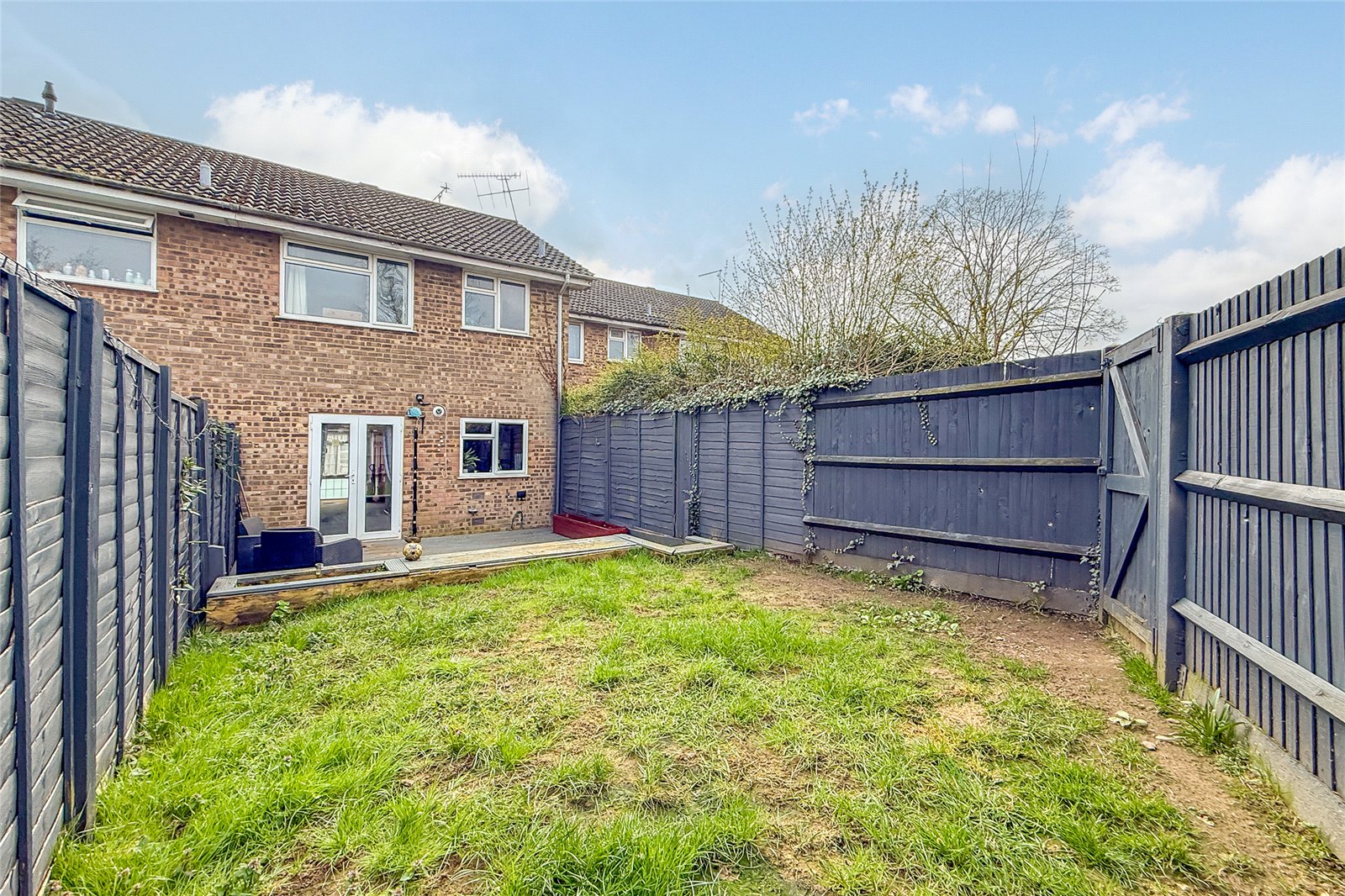 3 bed terraced house for sale in Elizabeth Court, St. Albans, Hertfordshire, AL4  - Property Image 11