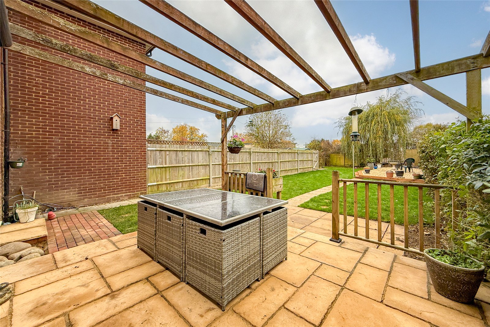 3 bed terraced house for sale in High Oaks, St. Albans, Hertfordshire, AL3  - Property Image 11