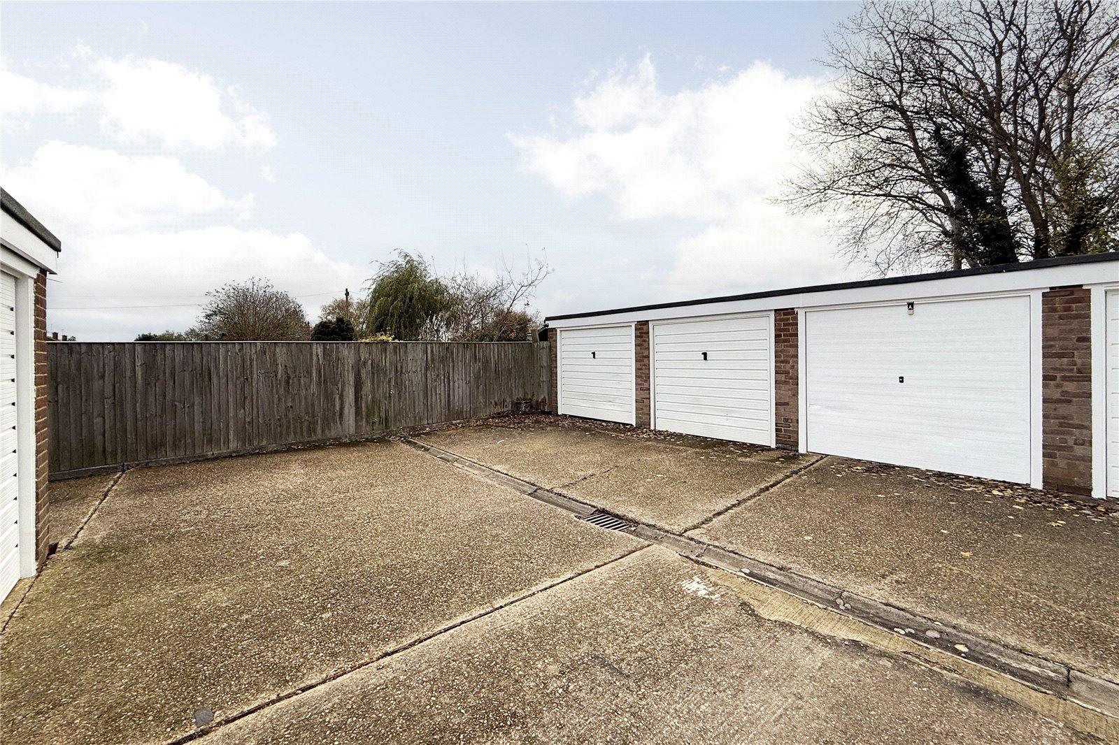 3 bed terraced house for sale in High Oaks, St. Albans, Hertfordshire, AL3  - Property Image 23