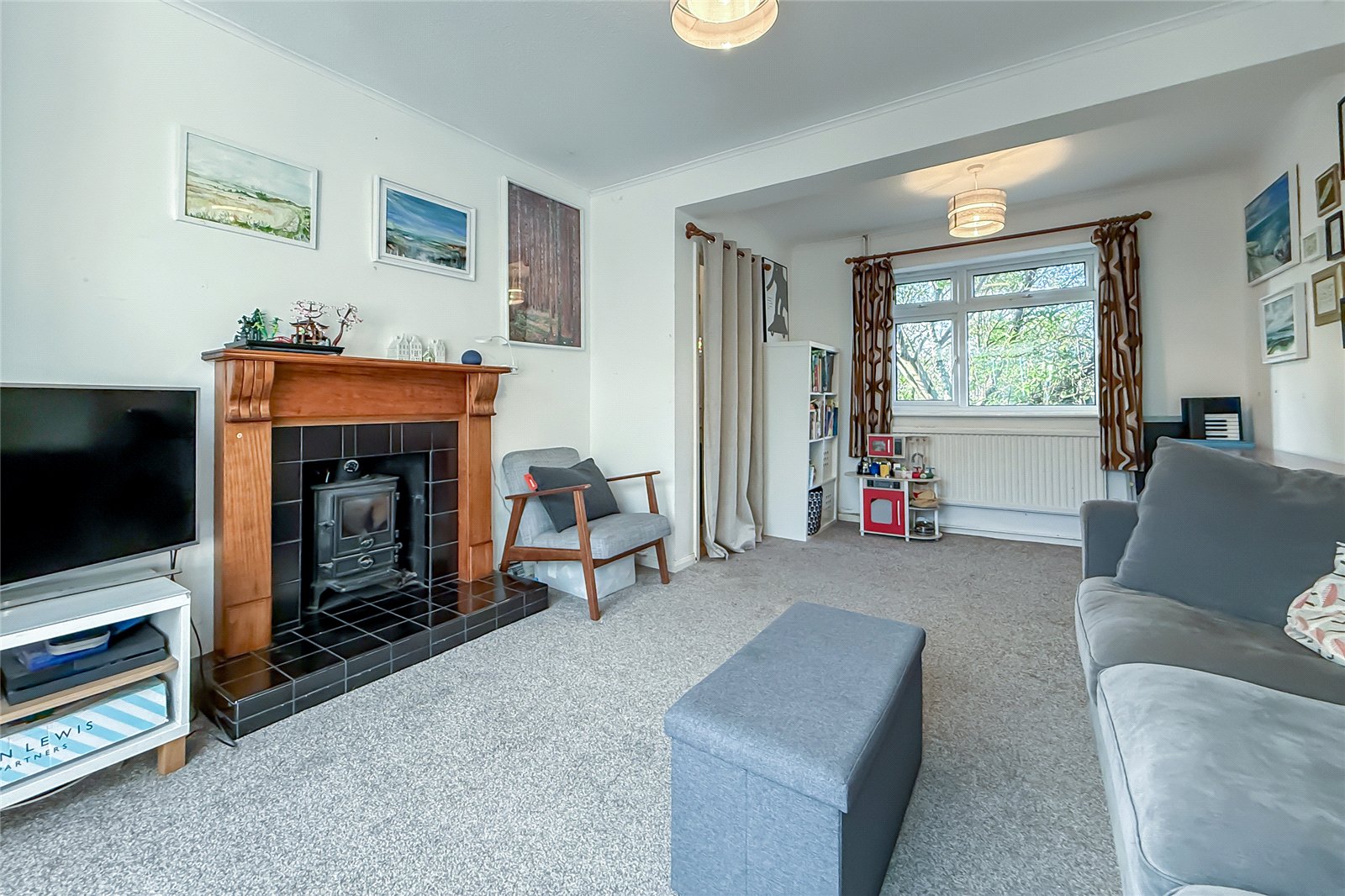 2 bed terraced house for sale in White Hedge Drive, St. Albans, Hertfordshire, AL3  - Property Image 1
