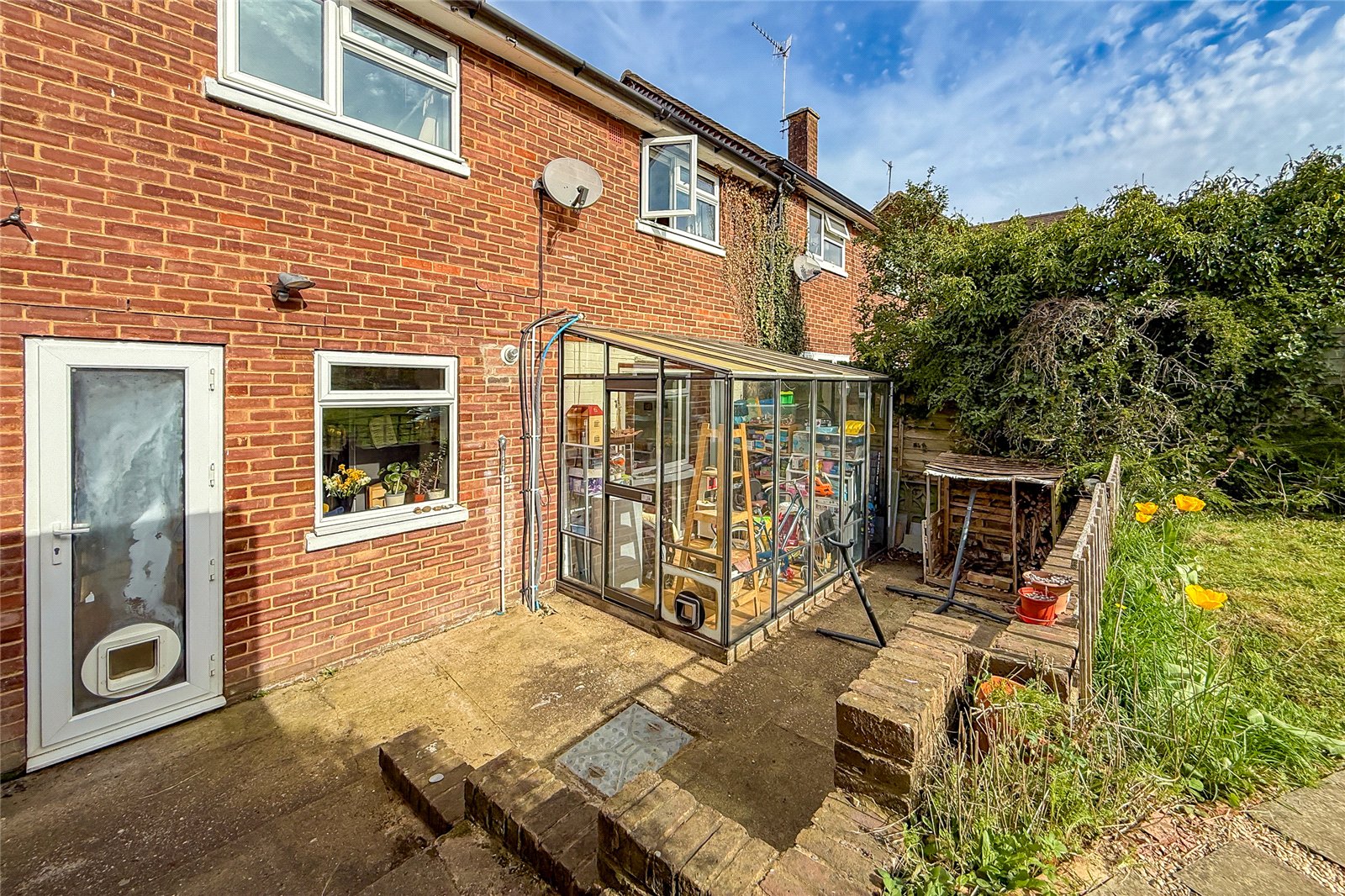 2 bed terraced house for sale in White Hedge Drive, St. Albans, Hertfordshire, AL3  - Property Image 16