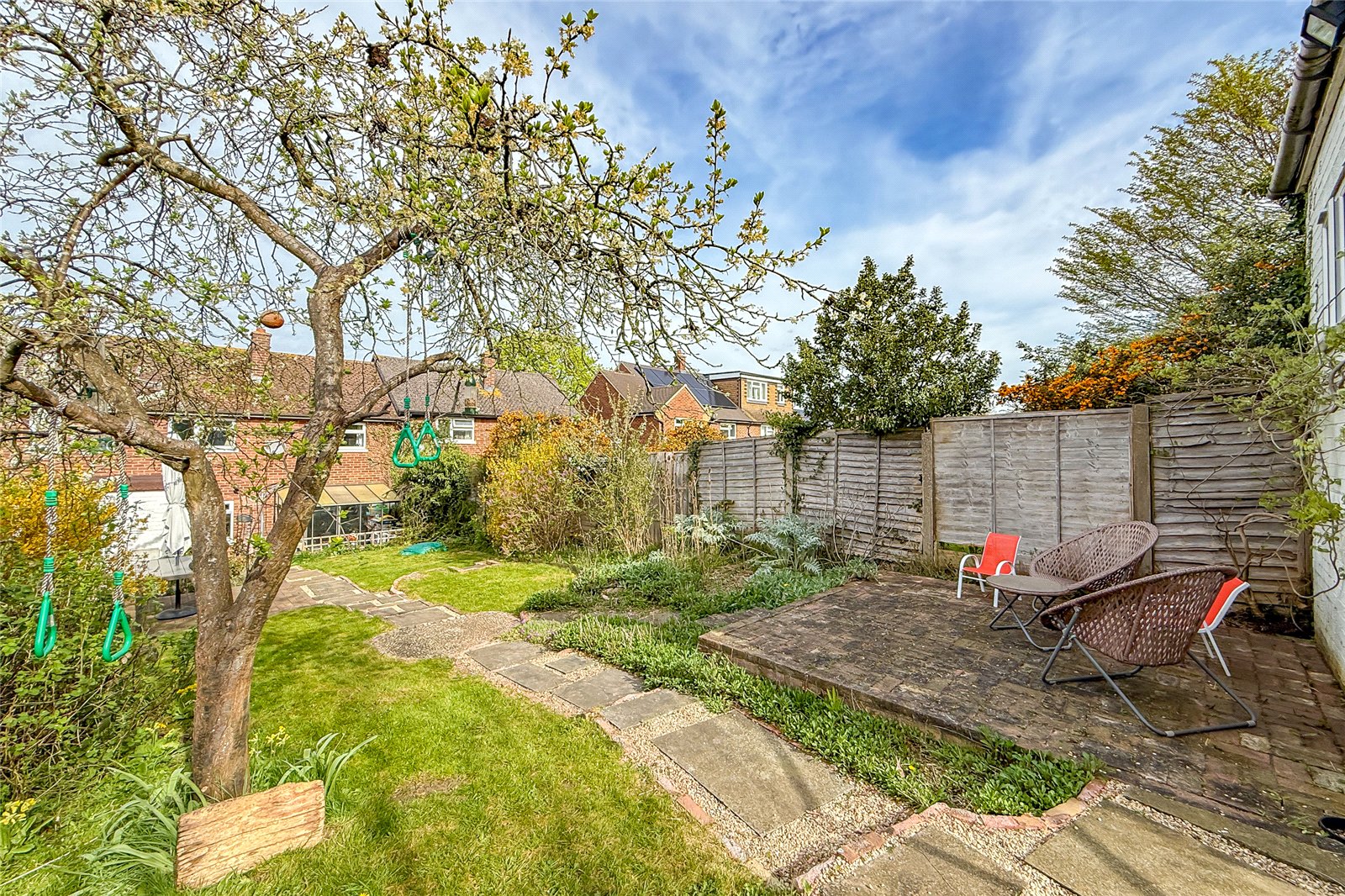 2 bed terraced house for sale in White Hedge Drive, St. Albans, Hertfordshire, AL3  - Property Image 29