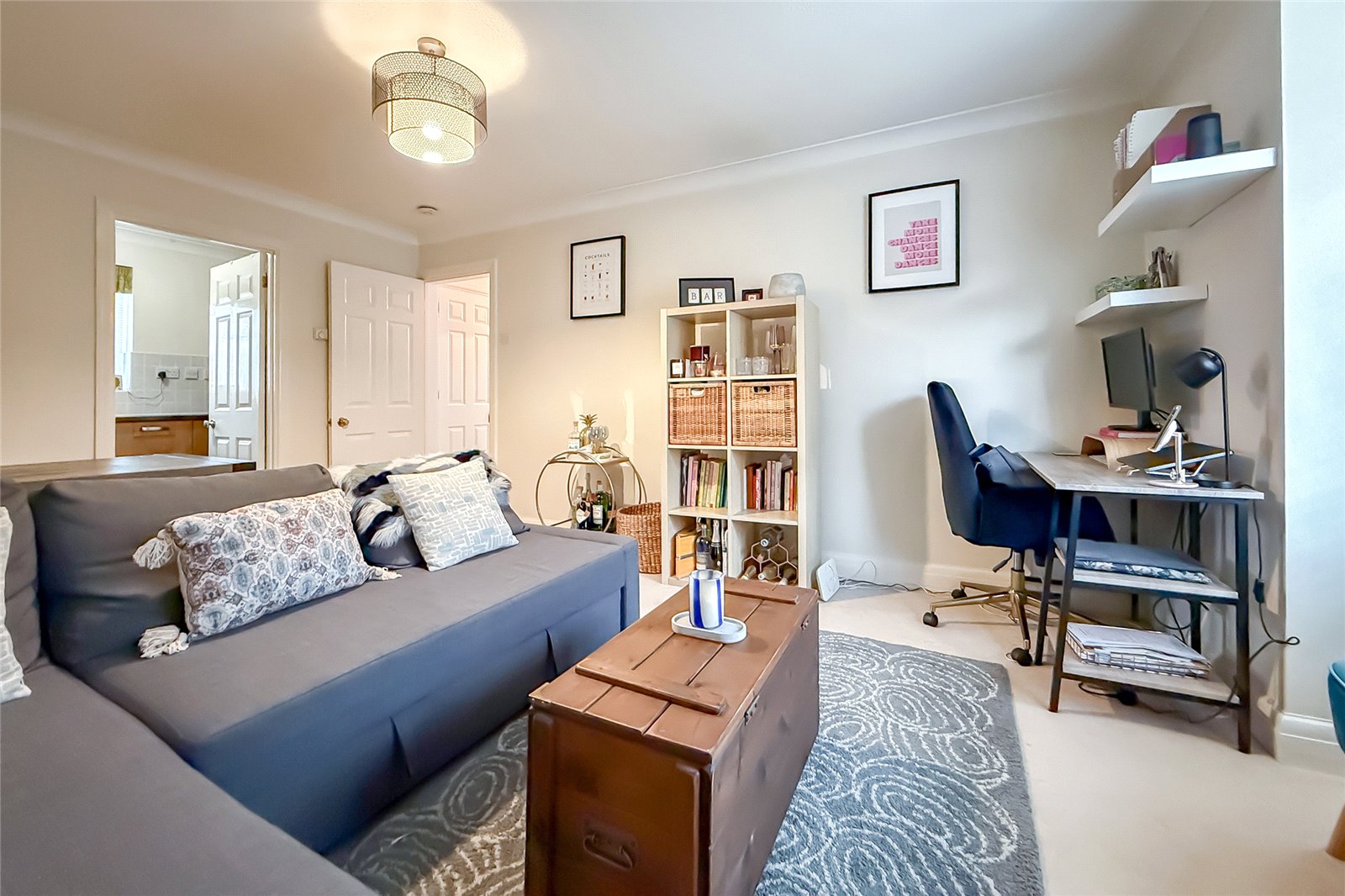 1 bed ground floor flat for sale in Millers Rise, St. Albans, Hertfordshire, AL1 - Property Image 2