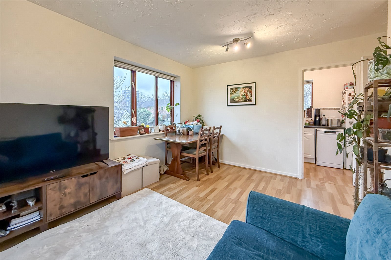 2 bed apartment for sale in Millers Rise, St. Albans, Hertfordshire, AL1  - Property Image 3