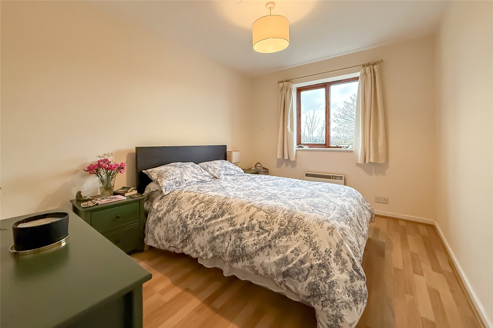 2 bed apartment for sale in Millers Rise, St. Albans, Hertfordshire, AL1  - Property Image 6