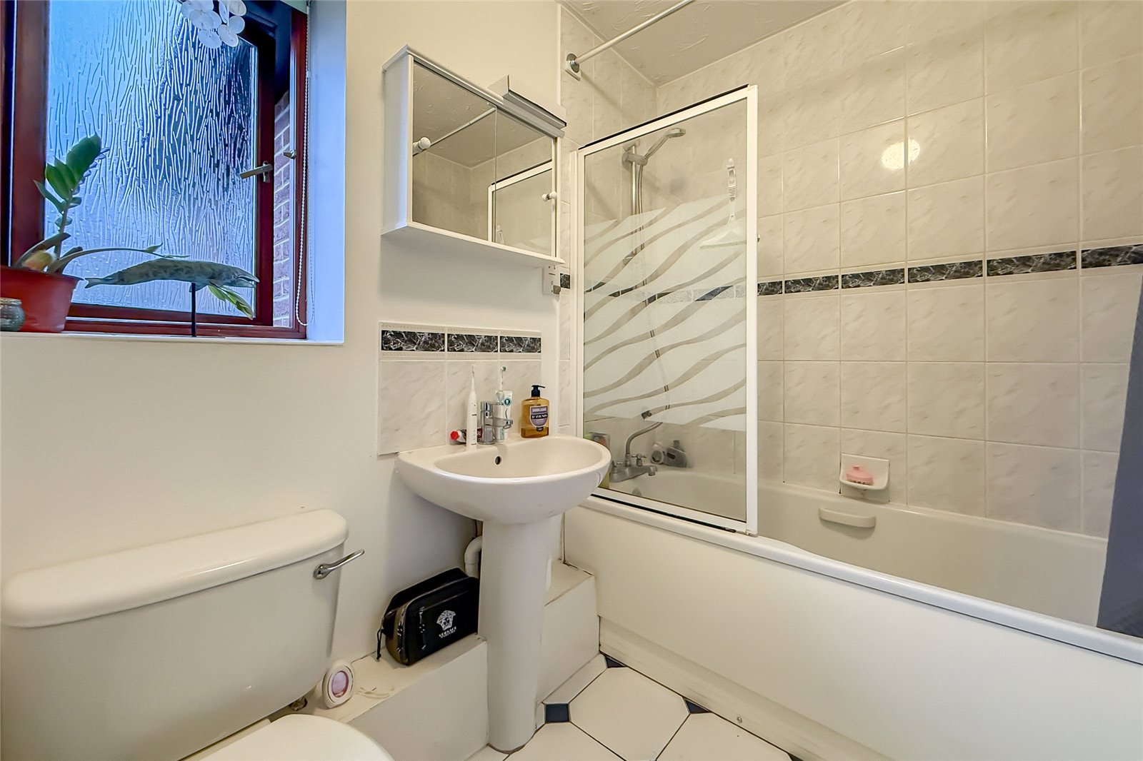 2 bed apartment for sale in Millers Rise, St. Albans, Hertfordshire, AL1  - Property Image 9