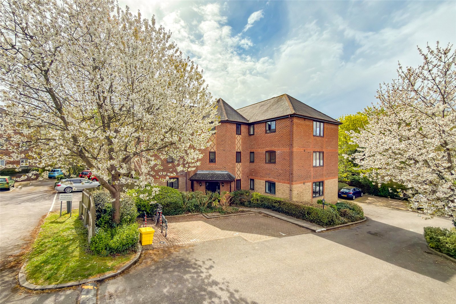 2 bed apartment for sale in Millers Rise, St. Albans, Hertfordshire, AL1  - Property Image 10