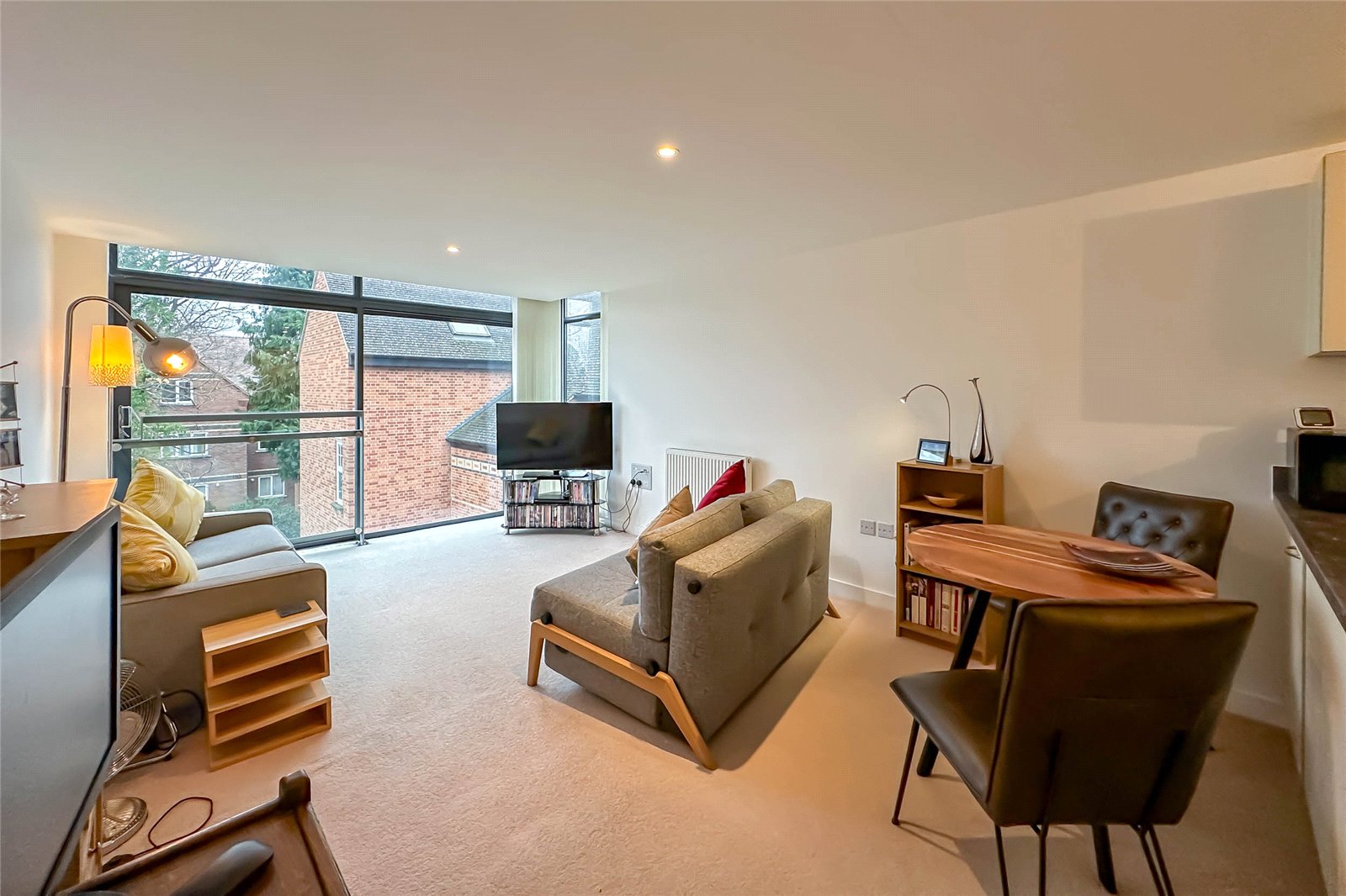 1 bed apartment to rent in Newsom Place, Hatfield Road, St. Albans, Hertfordshire, AL1 - Property Image 2