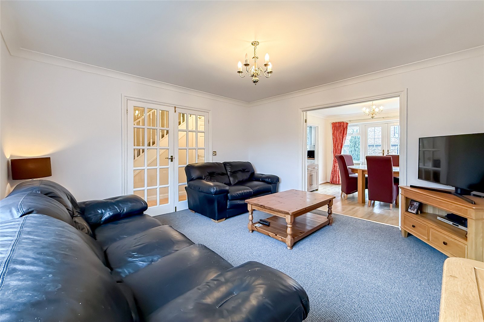 3 bed detached house for sale in St. Vincent Drive, St. Albans, Hertfordshire, AL1 - Property Image 4