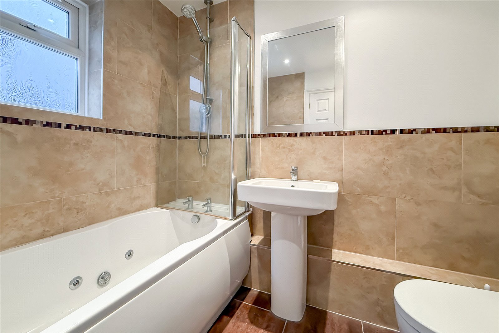 3 bed detached house for sale in St. Vincent Drive, St. Albans, Hertfordshire, AL1 - Property Image 10