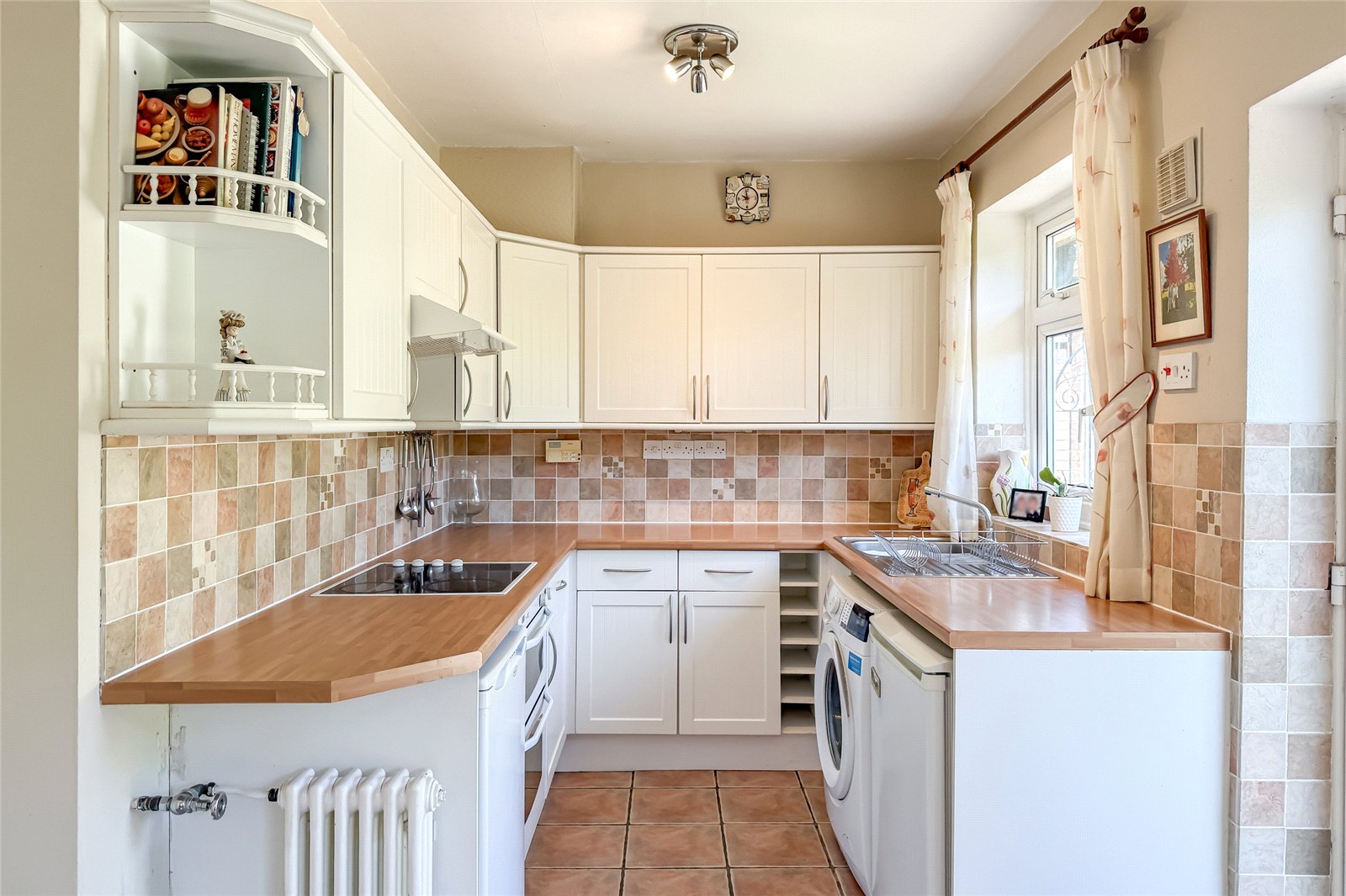 2 bed semi-detached house for sale in Netherway, St. Albans, Hertfordshire, AL3 - Property Image 2