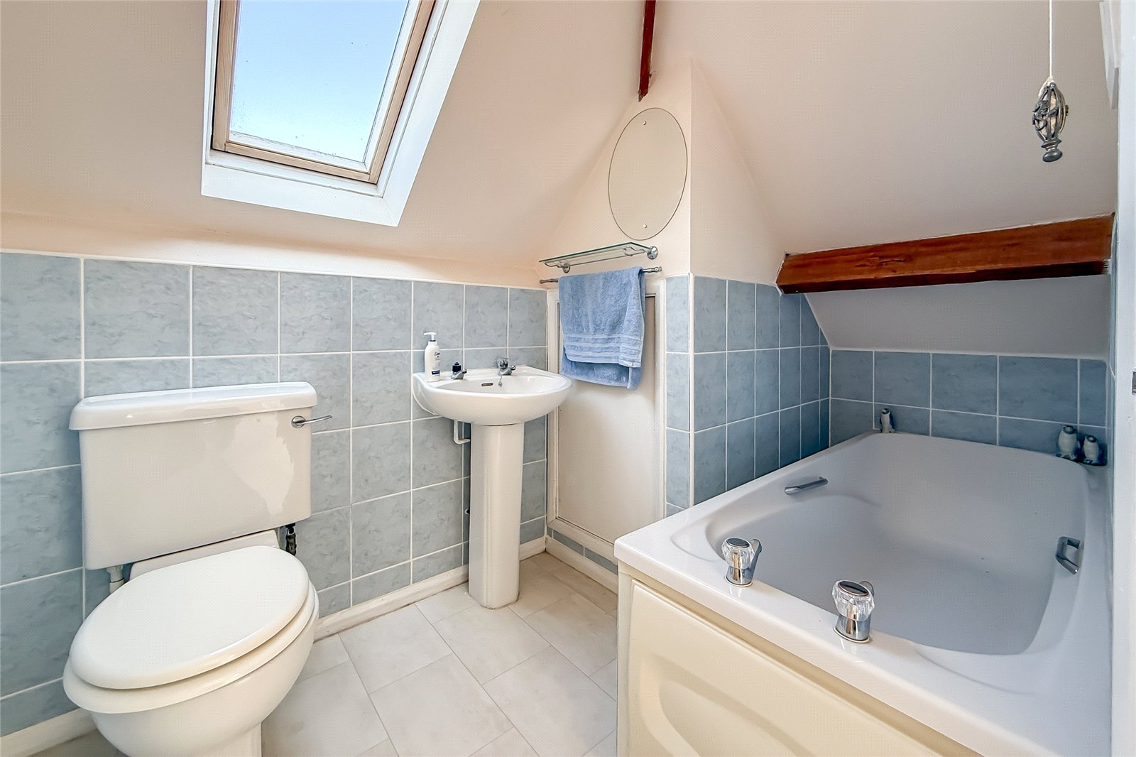 2 bed semi-detached house for sale in Netherway, St. Albans, Hertfordshire, AL3 - Property Image 13