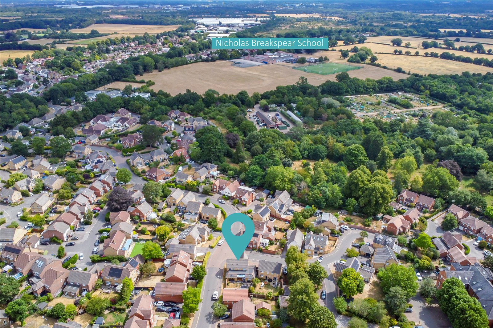 4 bed detached house for sale in Stanmore Chase, St. Albans, Hertfordshire, AL4 - Property Image 15