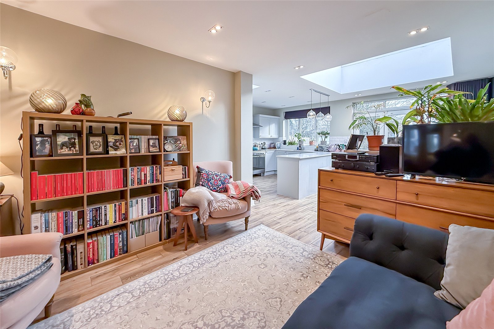 3 bed detached house for sale in Aysgarth Road, Redbourn, Hertfordshire, AL3  - Property Image 3