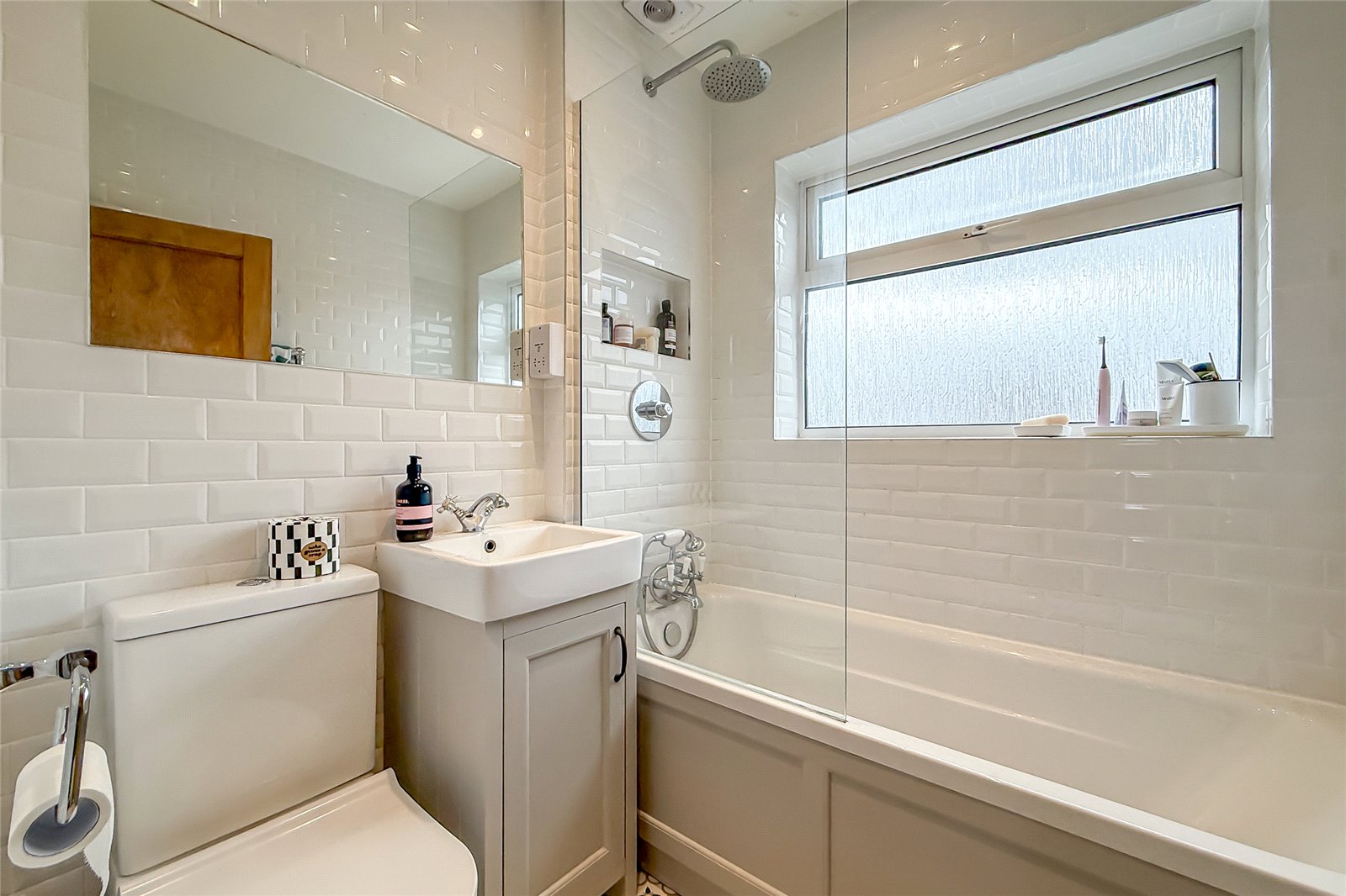 3 bed detached house for sale in Aysgarth Road, Redbourn, Hertfordshire, AL3  - Property Image 10