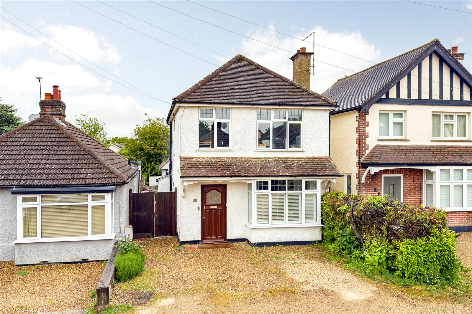 3 bed detached house for sale in Aysgarth Road, Redbourn, Hertfordshire, AL3  - Property Image 1