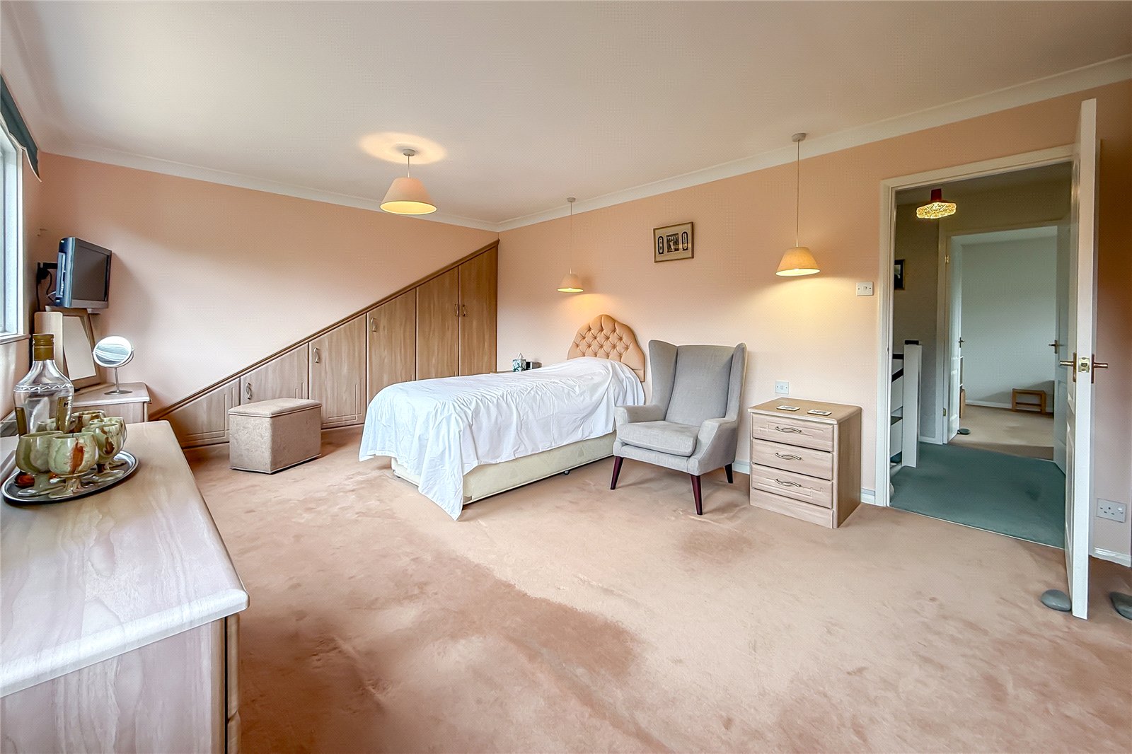 4 bed detached house for sale in Craiglands, St. Albans, Hertfordshire, AL4 - Property Image 20
