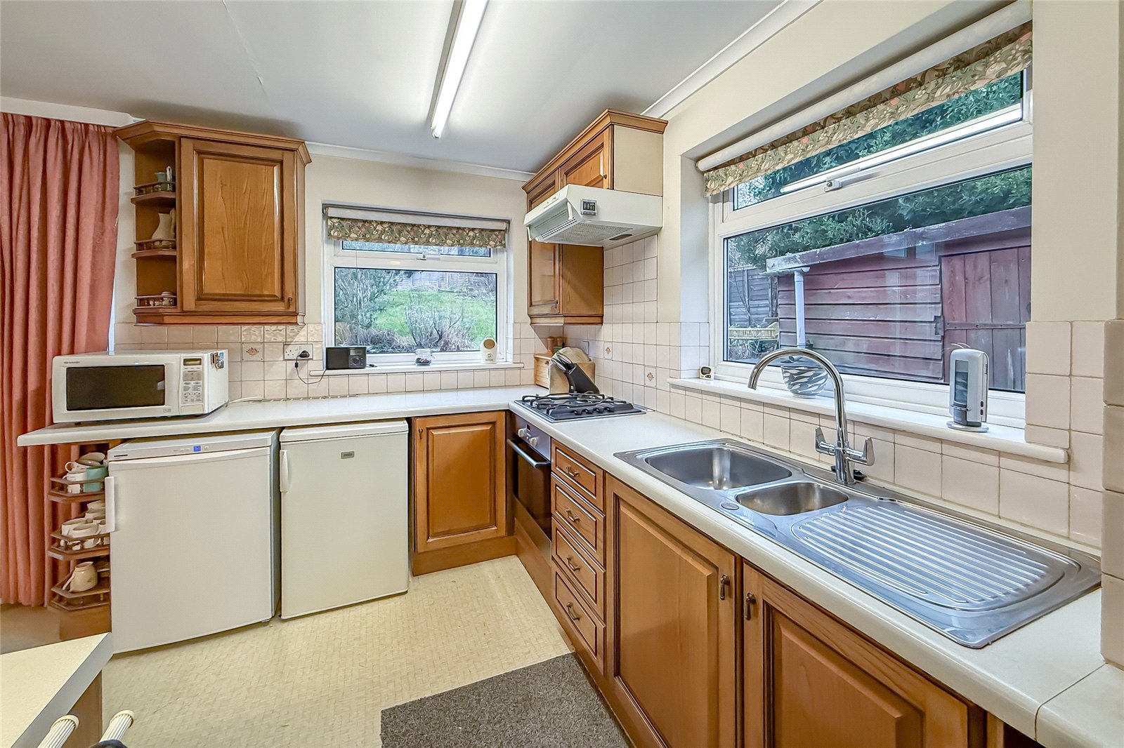 3 bed semi-detached house for sale in Lower Luton Road, Wheathampstead, Hertfordshire, AL4  - Property Image 7