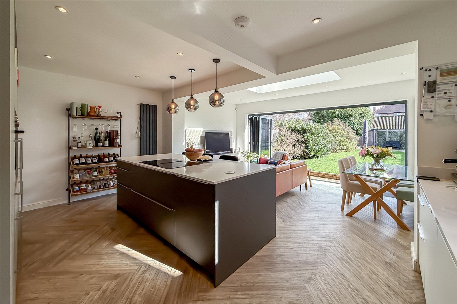 3 bed semi-detached house for sale in Ely Road, St. Albans, Hertfordshire, AL1 - Property Image 4
