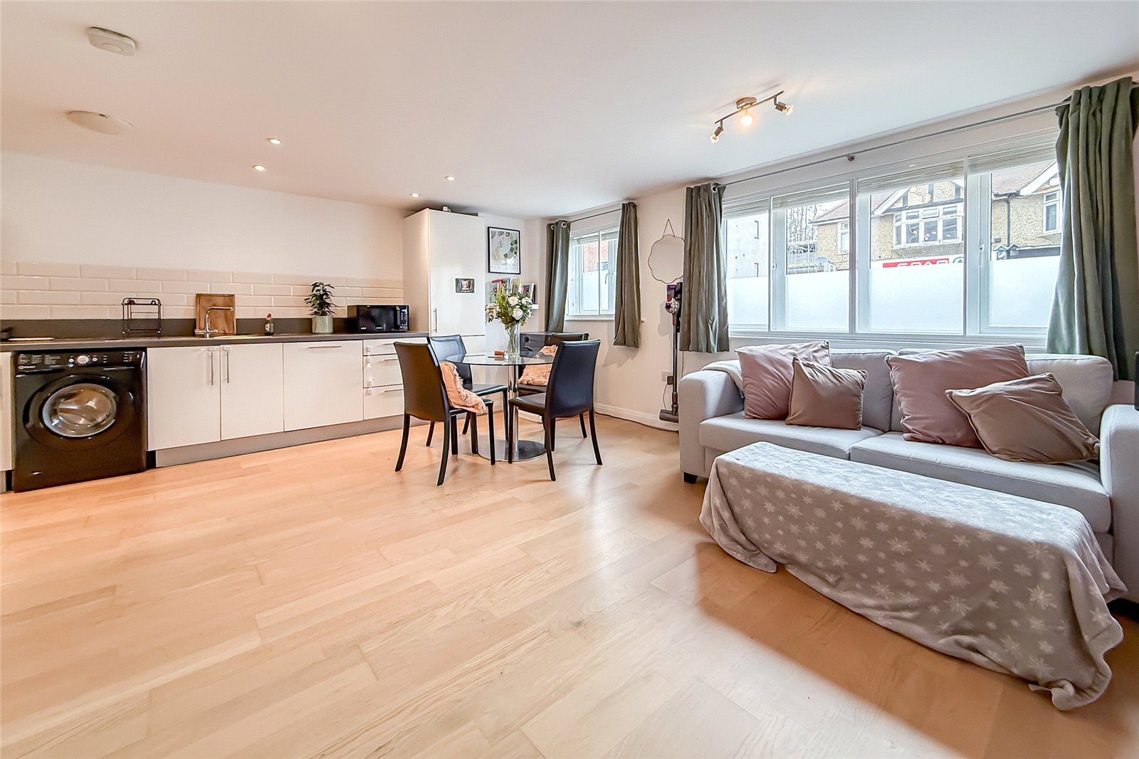 2 bed ground floor flat for sale in Hatfield Road, St. Albans, Hertfordshire, AL1 - Property Image 3