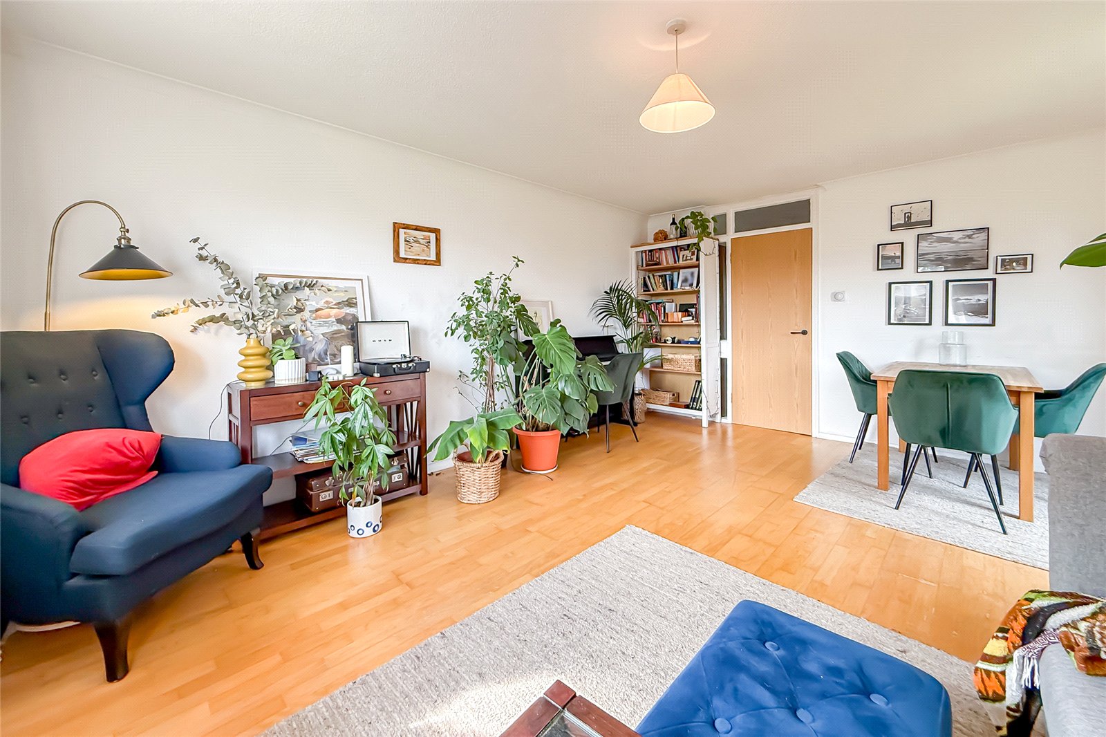2 bed apartment for sale in Battlefield Road, St. Albans, Hertfordshire, AL1 - Property Image 12