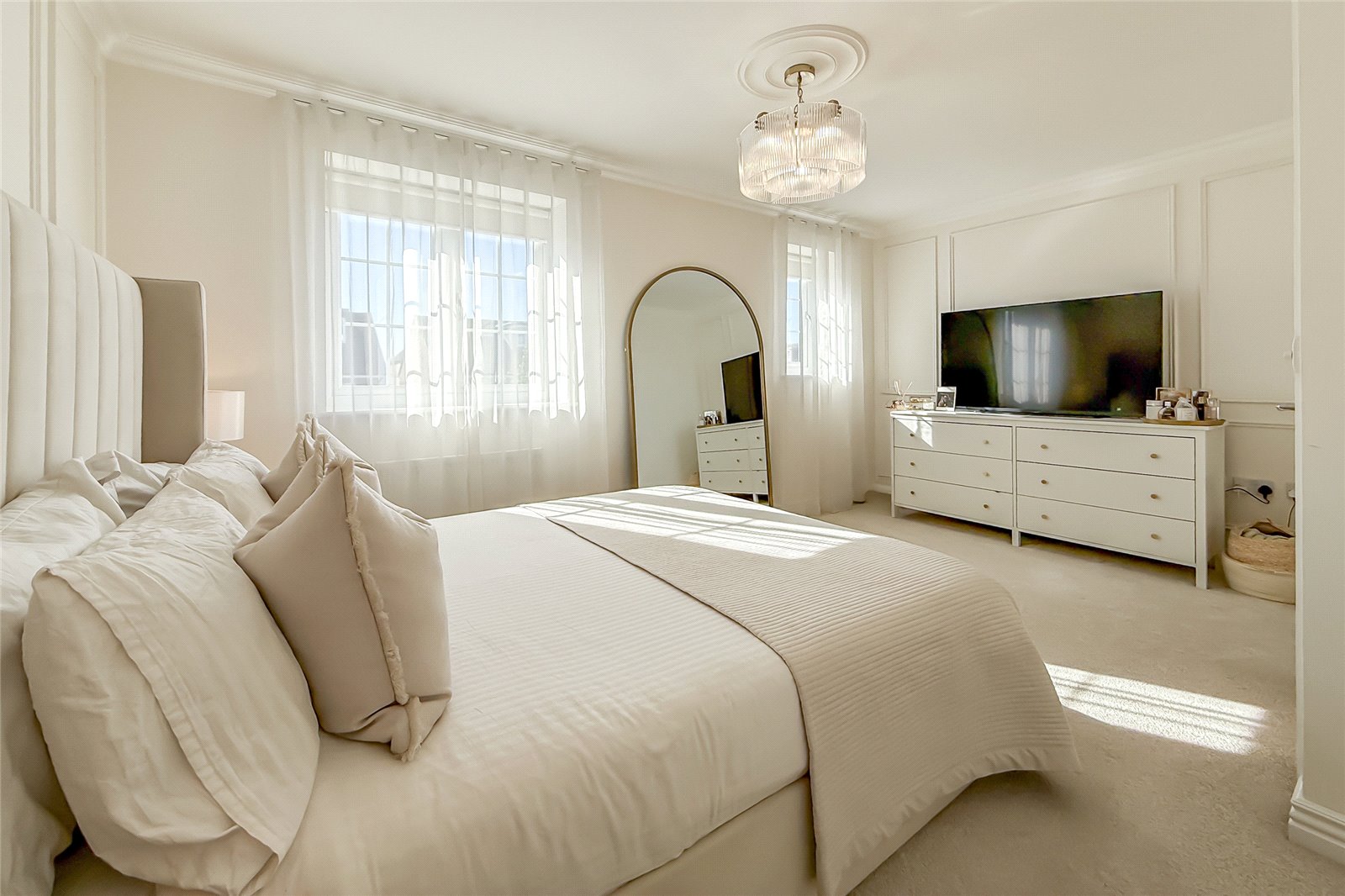 2 bed terraced house to rent in Cassius Drive, Kings Park, St. Albans, Hertfordshire, AL3  - Property Image 3
