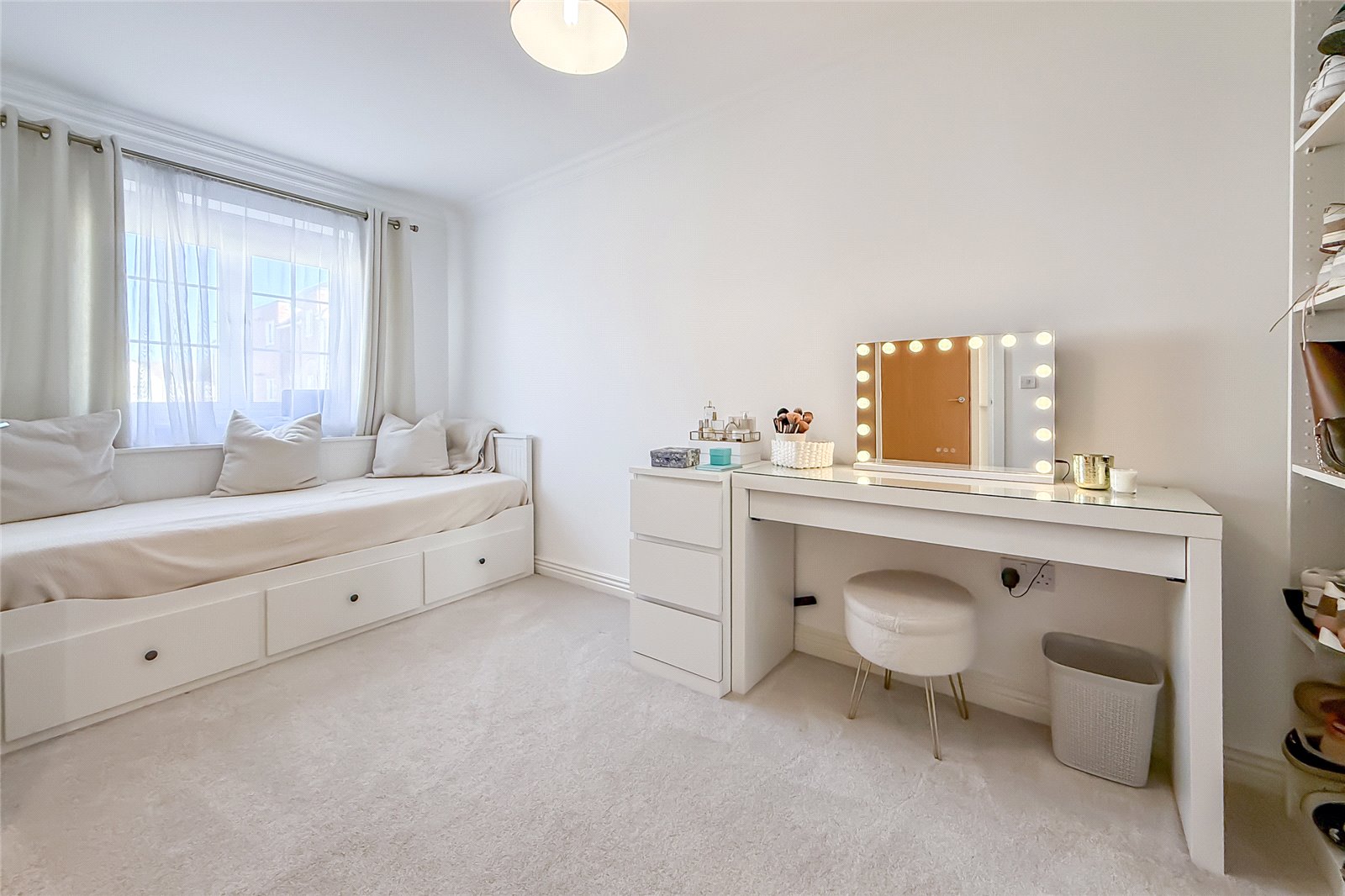 2 bed terraced house to rent in Cassius Drive, Kings Park, St. Albans, Hertfordshire, AL3  - Property Image 9