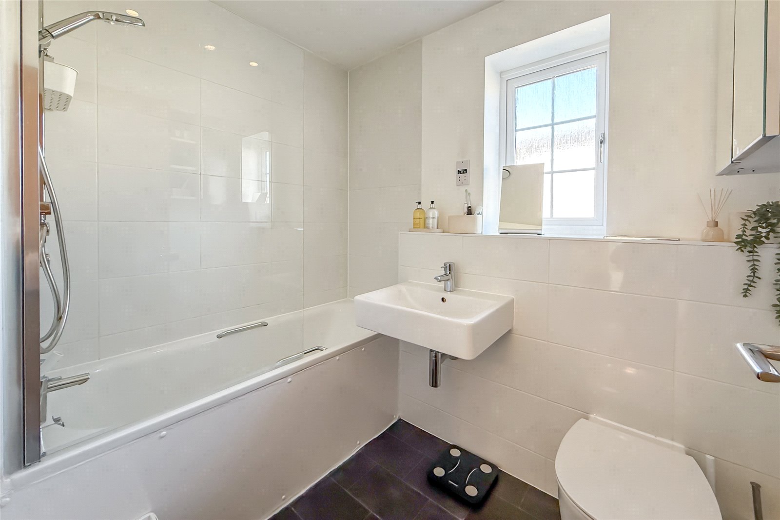 2 bed terraced house to rent in Cassius Drive, Kings Park, St. Albans, Hertfordshire, AL3  - Property Image 10