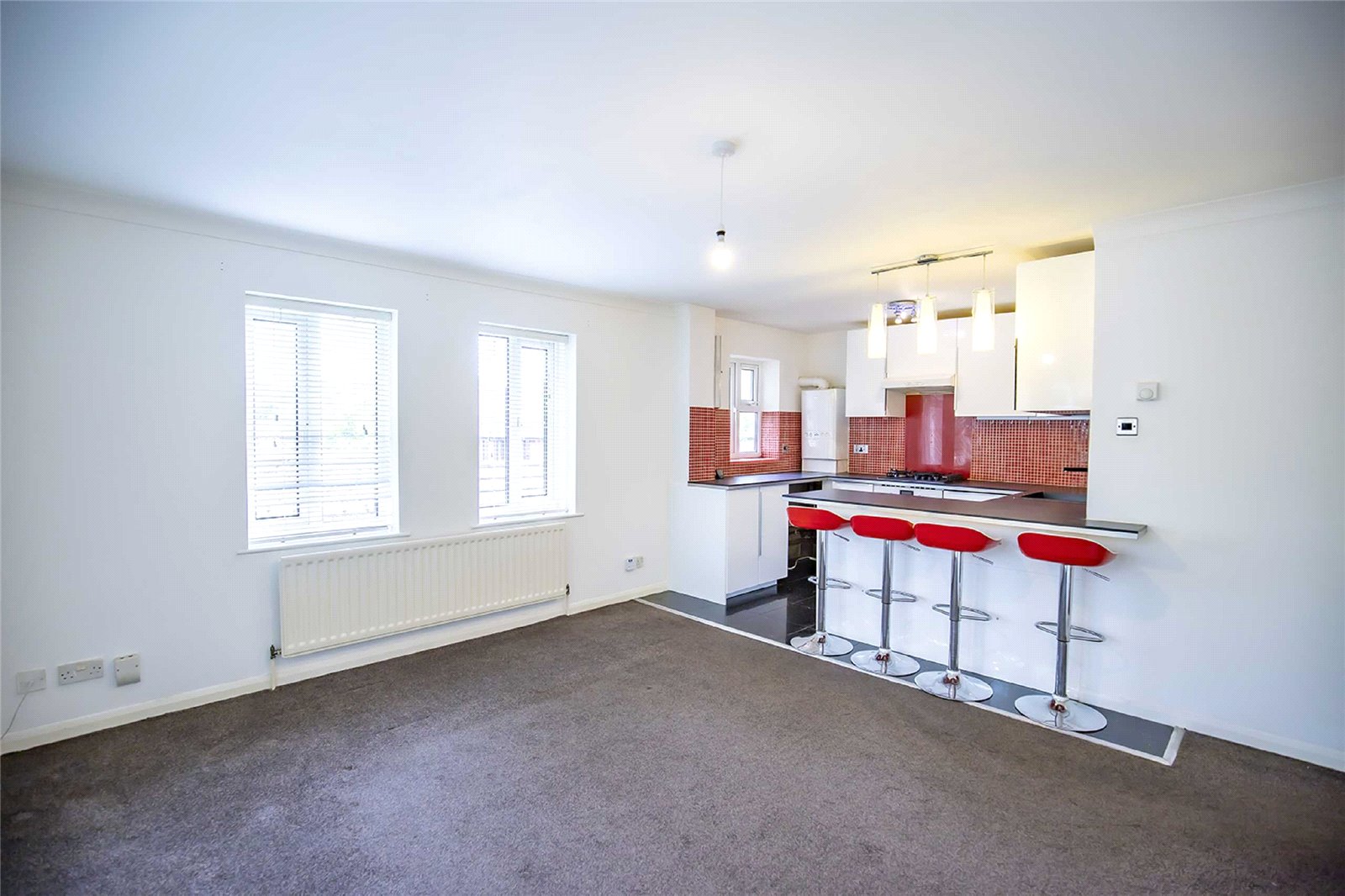 2 bed apartment for sale in Balfour Court, Station Road, Harpenden, Hertfordshire, AL5 - Property Image 2