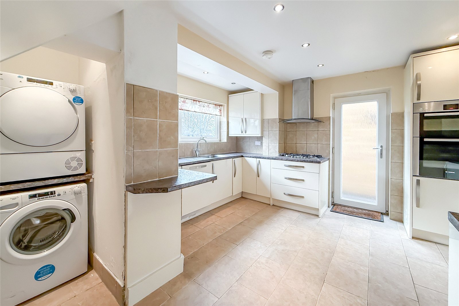 3 bed semi-detached house for sale in St. Vincent Drive, St. Albans, Hertfordshire, AL1  - Property Image 3