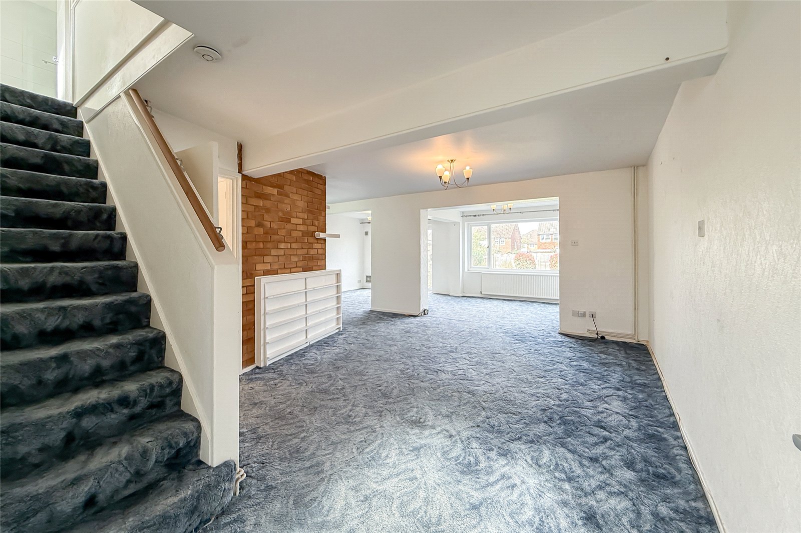 3 bed semi-detached house for sale in St. Vincent Drive, St. Albans, Hertfordshire, AL1  - Property Image 4