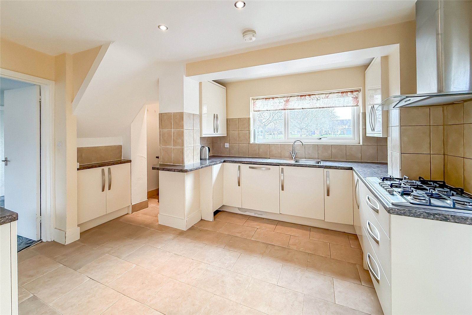 3 bed semi-detached house for sale in St. Vincent Drive, St. Albans, Hertfordshire, AL1  - Property Image 16