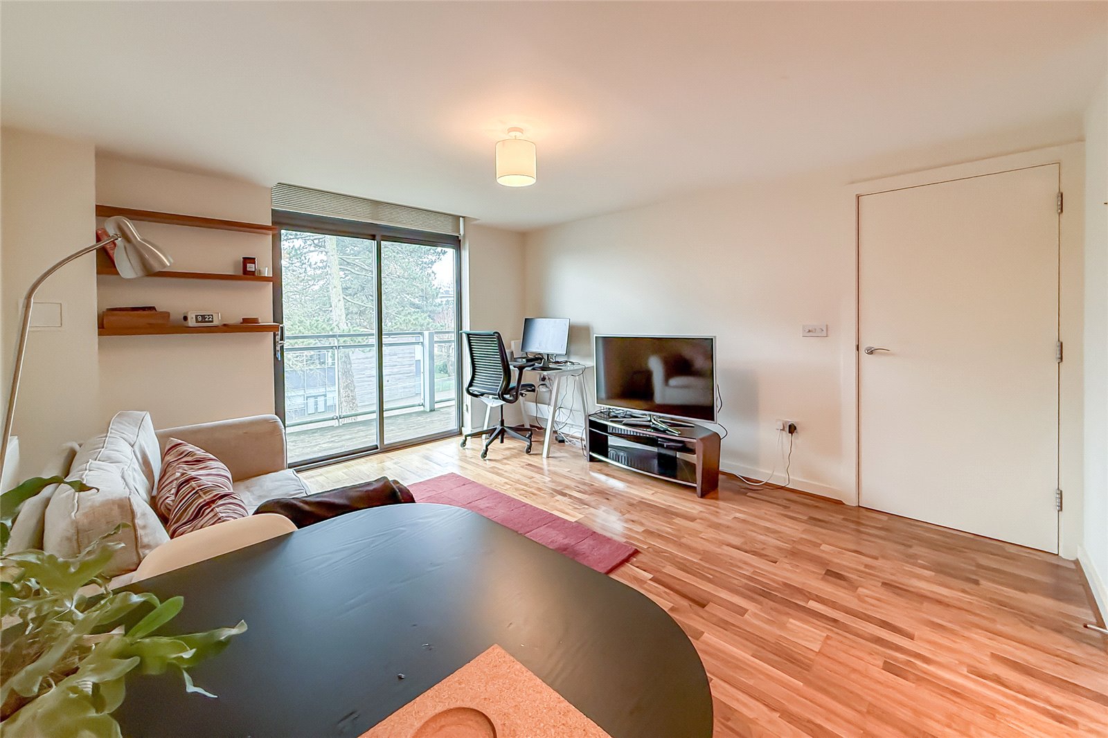 1 bed apartment for sale in Newsom Place, Manor Road, St. Albans, Hertfordshire, AL1 - Property Image 2