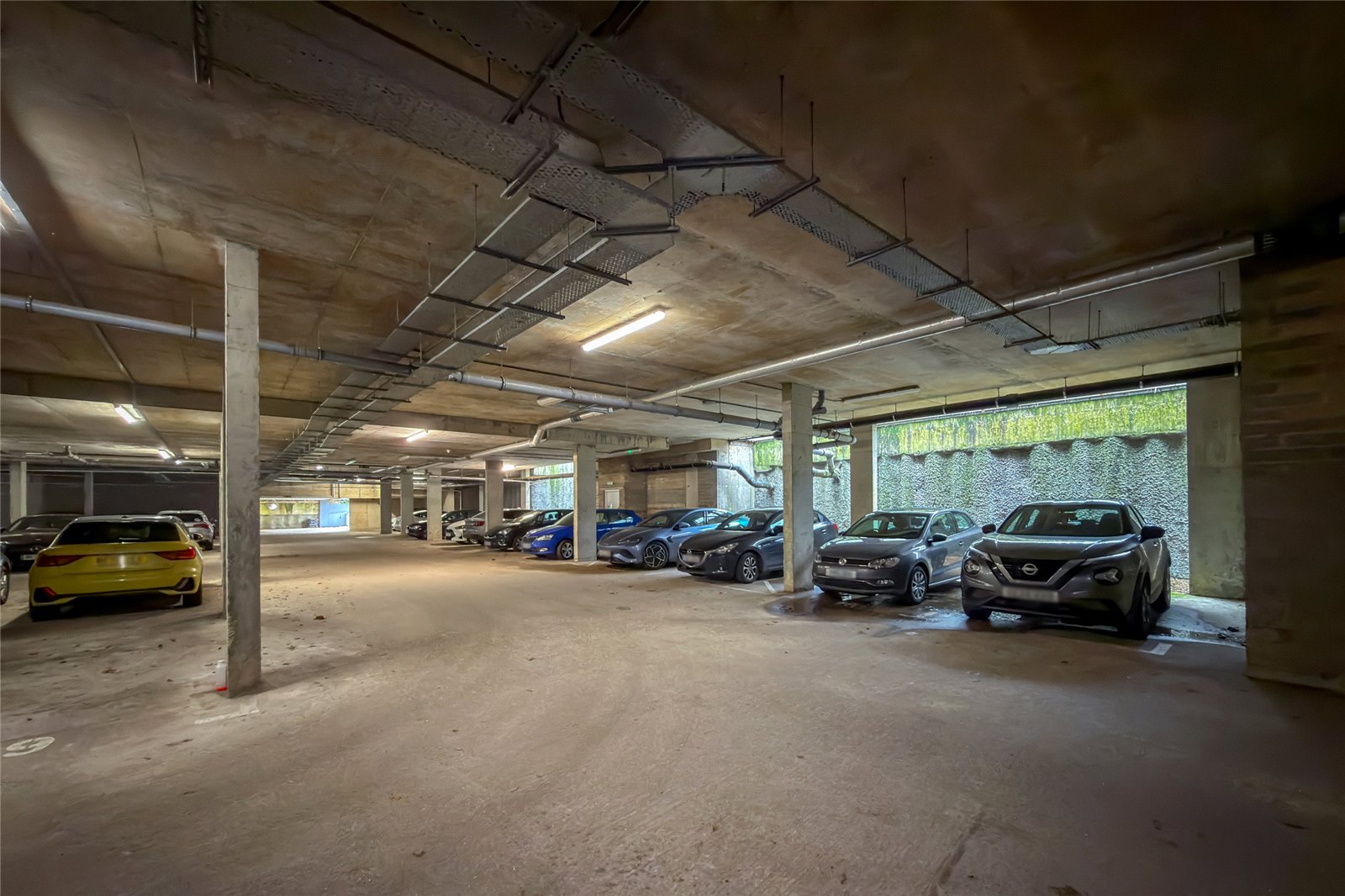 1 bed apartment for sale in Newsom Place, Manor Road, St. Albans, Hertfordshire, AL1 - Property Image 8