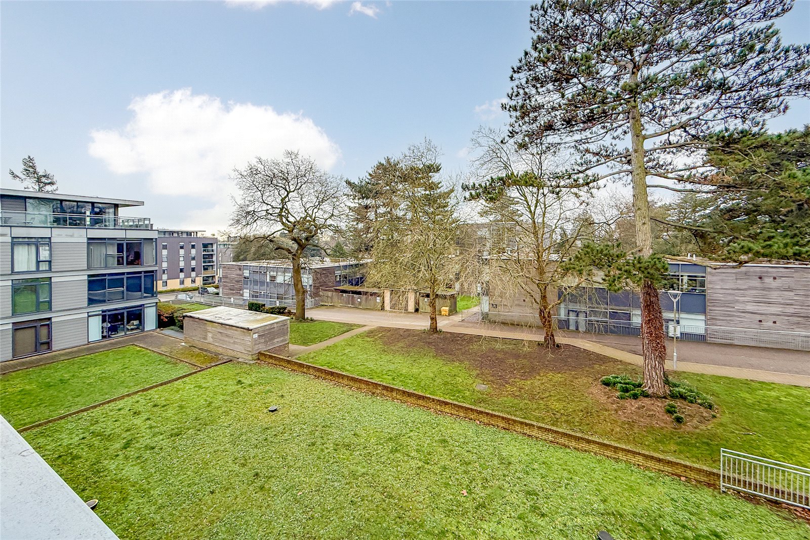 1 bed apartment for sale in Newsom Place, Manor Road, St. Albans, Hertfordshire, AL1 - Property Image 10