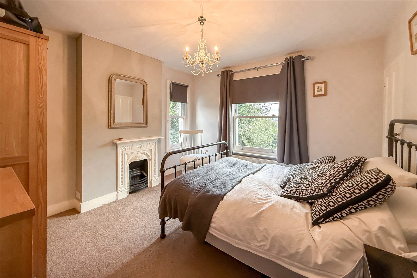 5 bed detached house for sale in Chad Lane, Flamstead, Hertfordshire, AL3 - Property Image 7