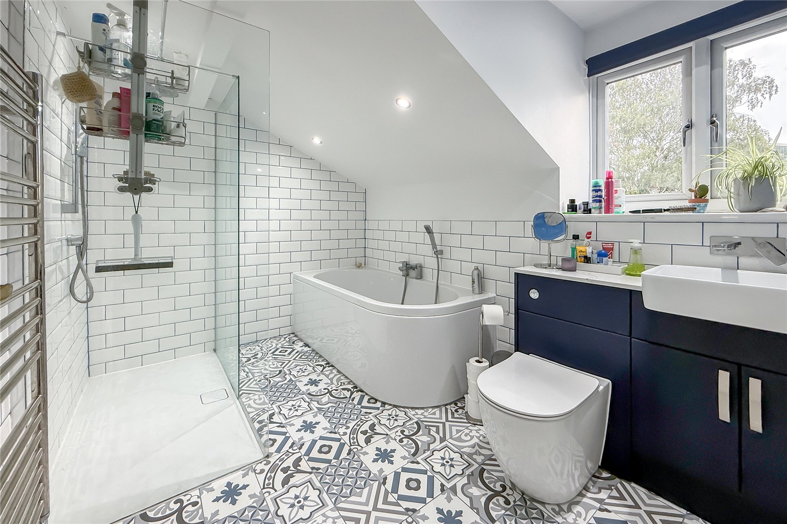 5 bed detached house for sale in Chad Lane, Flamstead, Hertfordshire, AL3 - Property Image 10