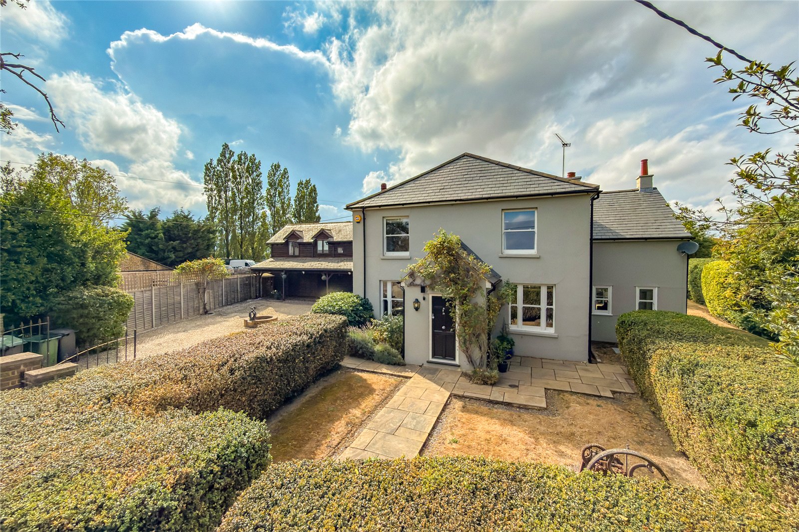 5 bed detached house for sale in Chad Lane, Flamstead, Hertfordshire, AL3 - Property Image 16