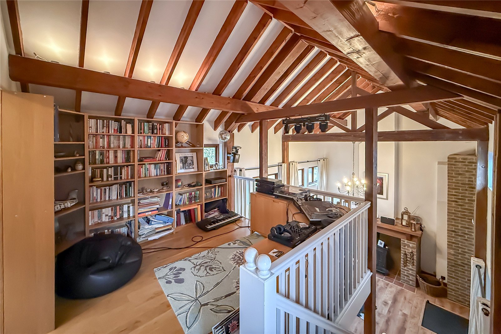 5 bed detached house for sale in Chad Lane, Flamstead, Hertfordshire, AL3 - Property Image 22