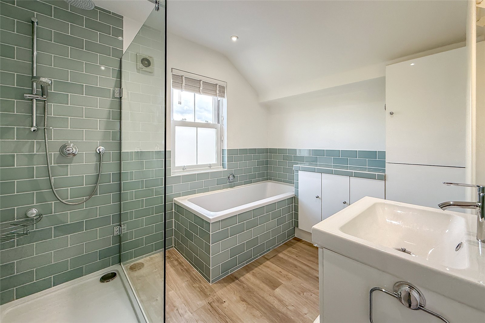4 bed semi-detached house for sale in Woodstock Road South, St. Albans, Hertfordshire, AL1  - Property Image 8