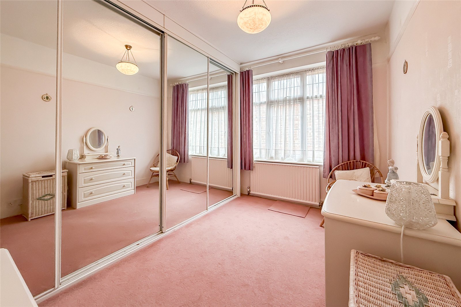 2 bed semi-detached bungalow for sale in Hollybush Avenue, St. Albans, Hertfordshire, AL2 - Property Image 7