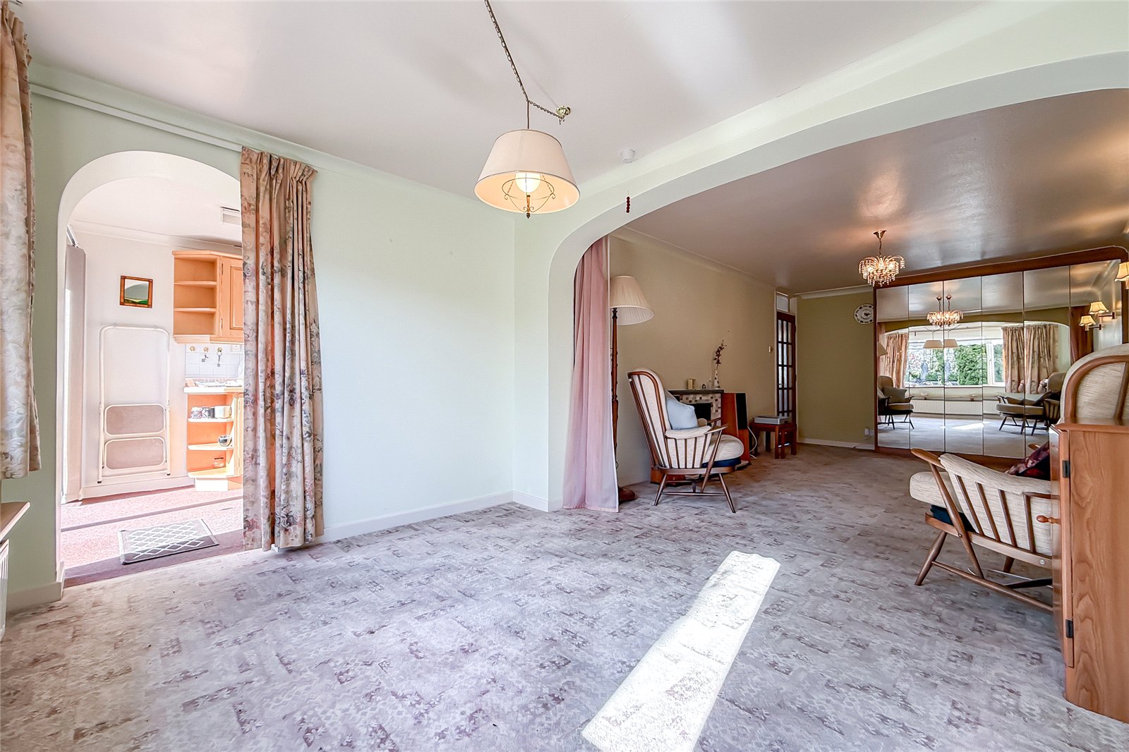 2 bed semi-detached bungalow for sale in Chiltern Road, St. Albans, Hertfordshire, AL4 - Property Image 6